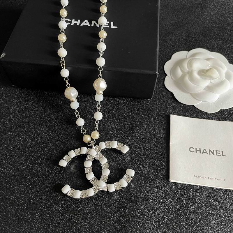 Chanel Necklace 06yxs78